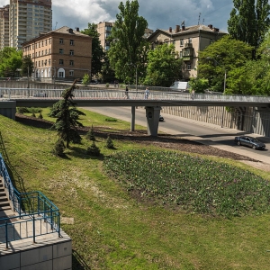 Залізобетонні надземні пішохідні переходи в Києві