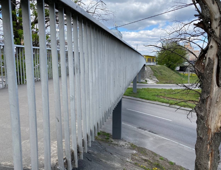 Залізобетонні надземні пішохідні переходи в Києві