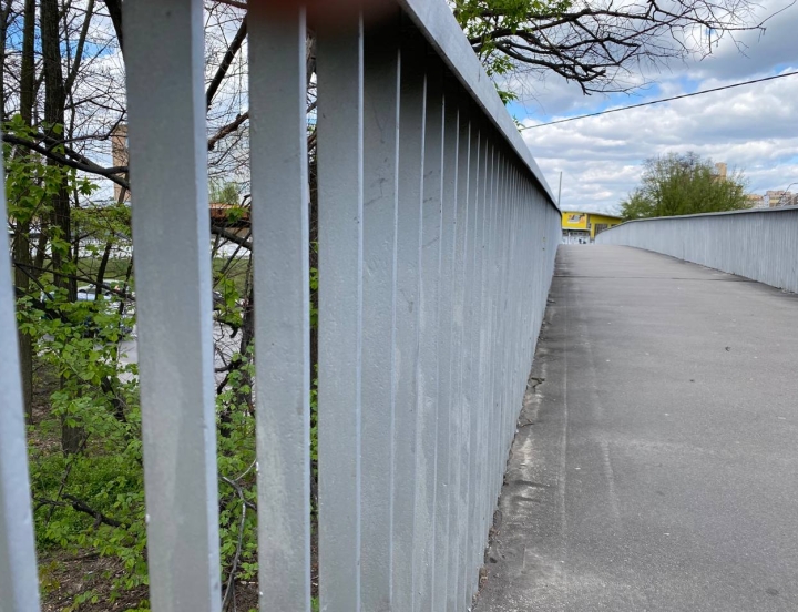 Залізобетонні надземні пішохідні переходи в Києві